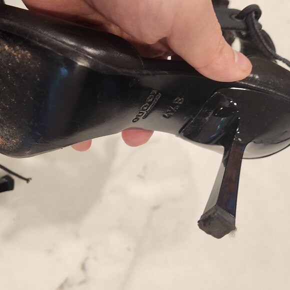Gucci pumps with ankle straps & dust bag - Picture 6 of 10